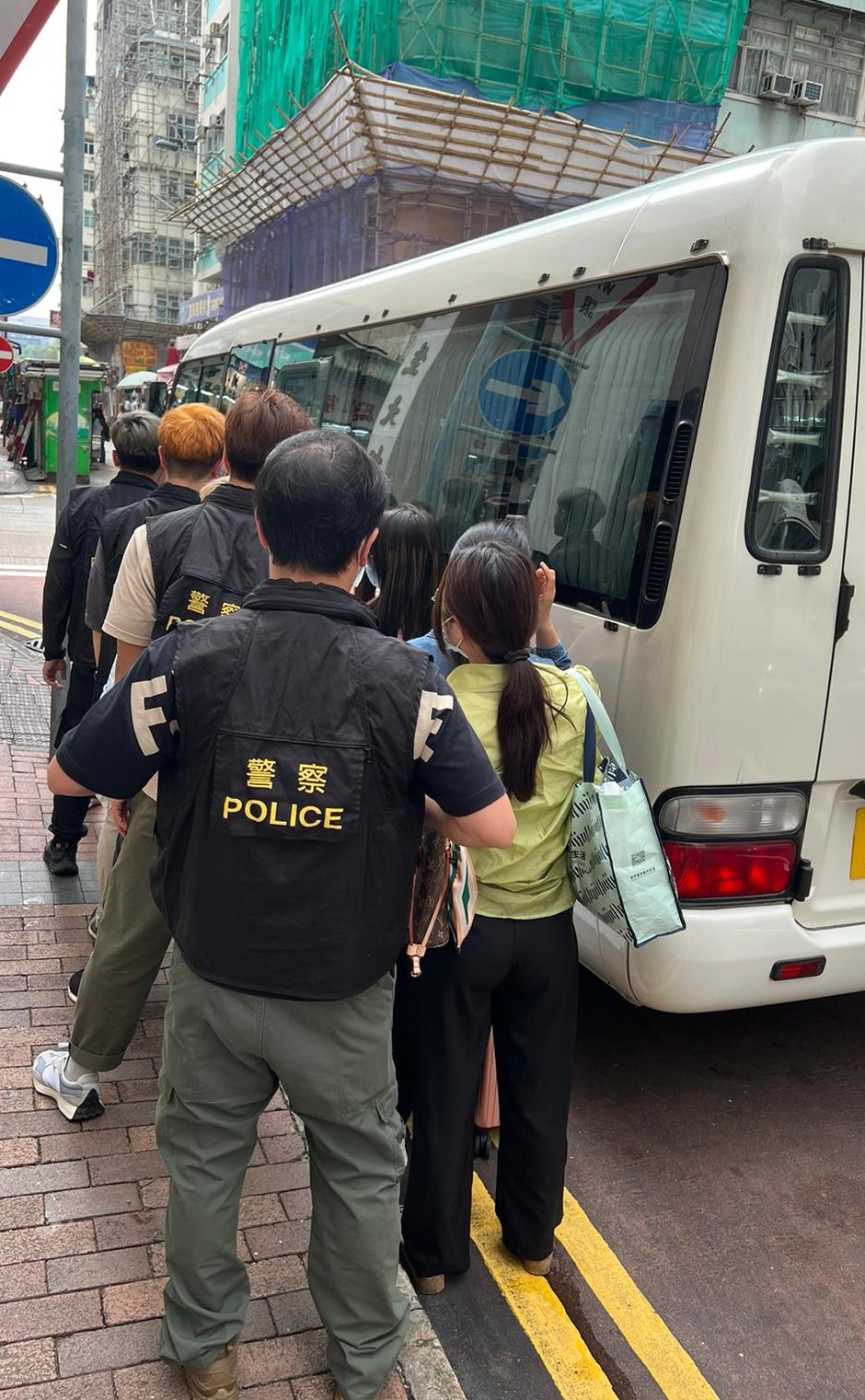 油尖警区今日展开代号「烽火」的跨部门扫黄行动。警方图片