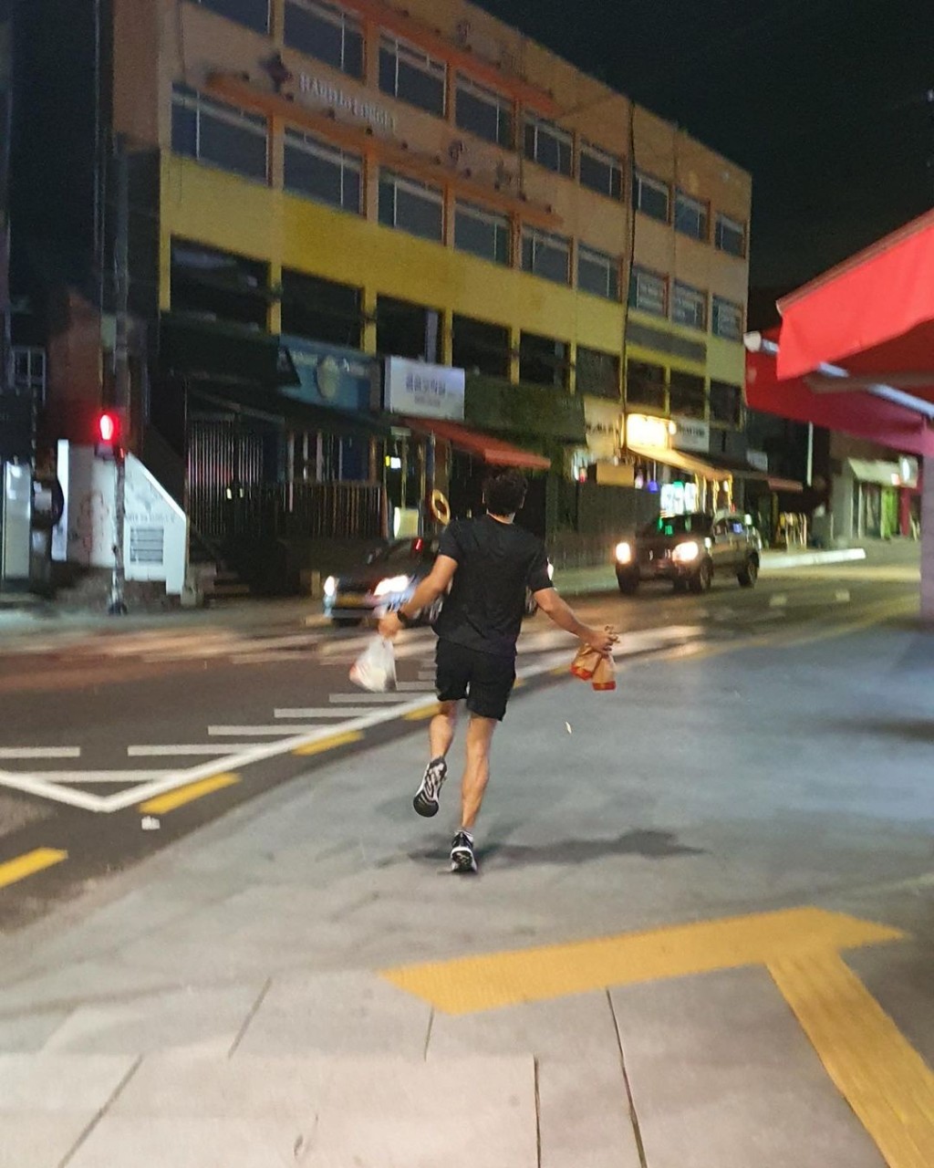 炸雞力量超強。