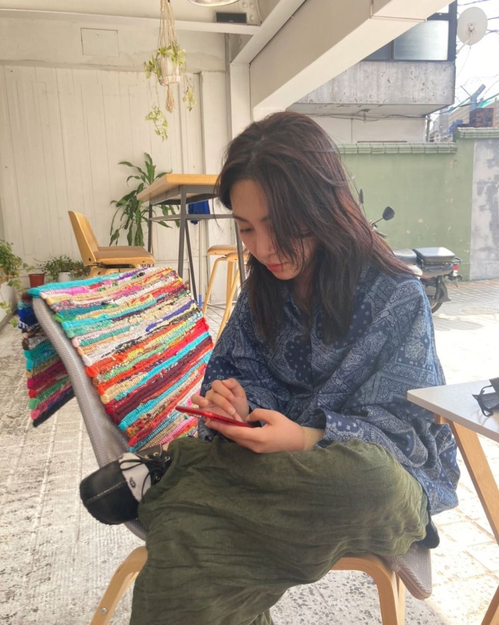 珉娥打算放售二手服飾。