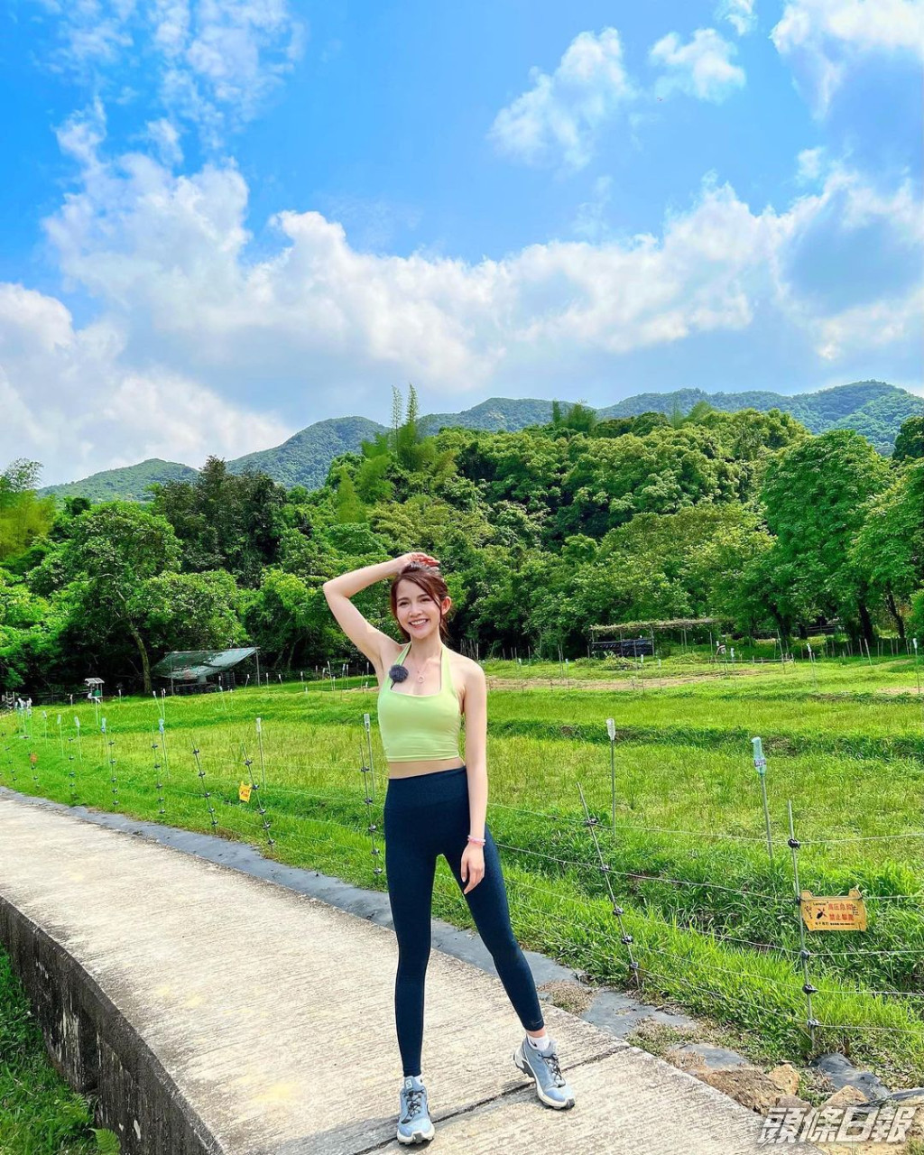 陈若思去年有机会拍摄J2人气节目《港女野人》，获网民大赞瞓身演出。