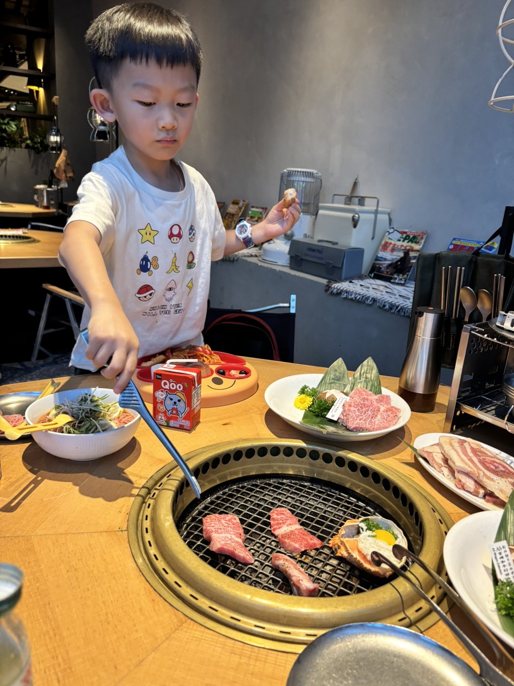 店內抽風系統甚佳, 油煙不大,吃罷不會渾身都是「烤肉味」。(圖片來源:《親子王》) 店內抽風系統甚佳, 油煙不大,吃罷不會渾身都是「烤肉味」。(圖片來源:《親子王》)
