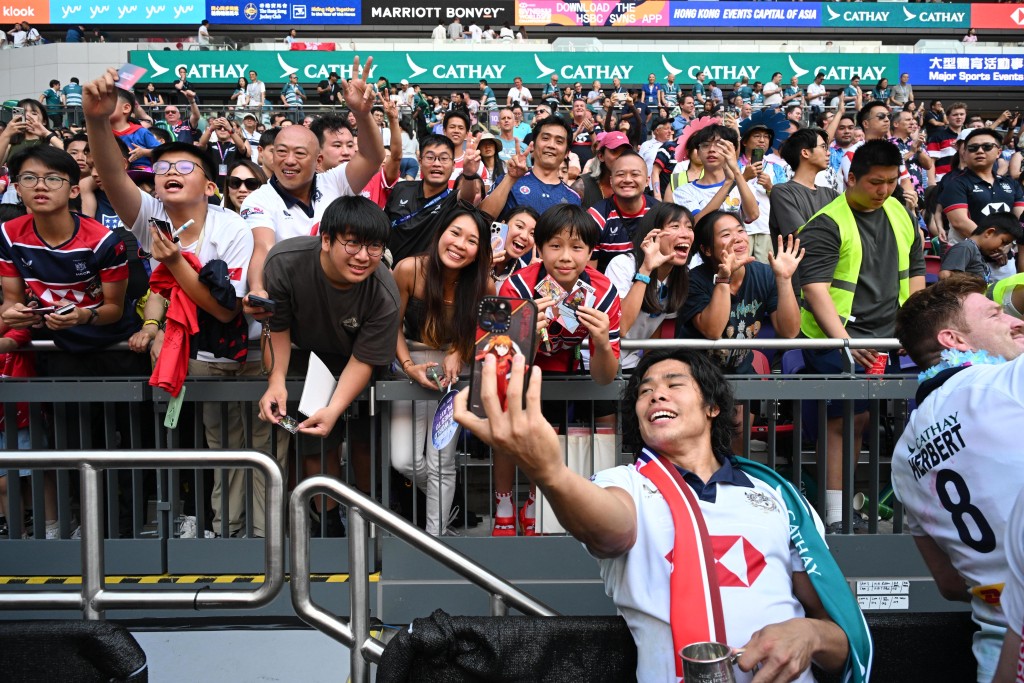 房傑鋒盼證明華將打欖球都冇問題。攝影：蘇正謙