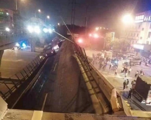 江蘇省無錫市一座高架橋發生坍塌。網上圖片