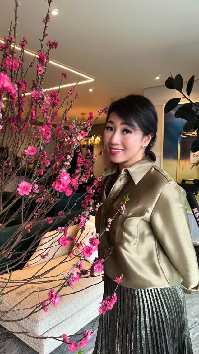 已改名孫譽文的孫名翠早前罕晒近照。