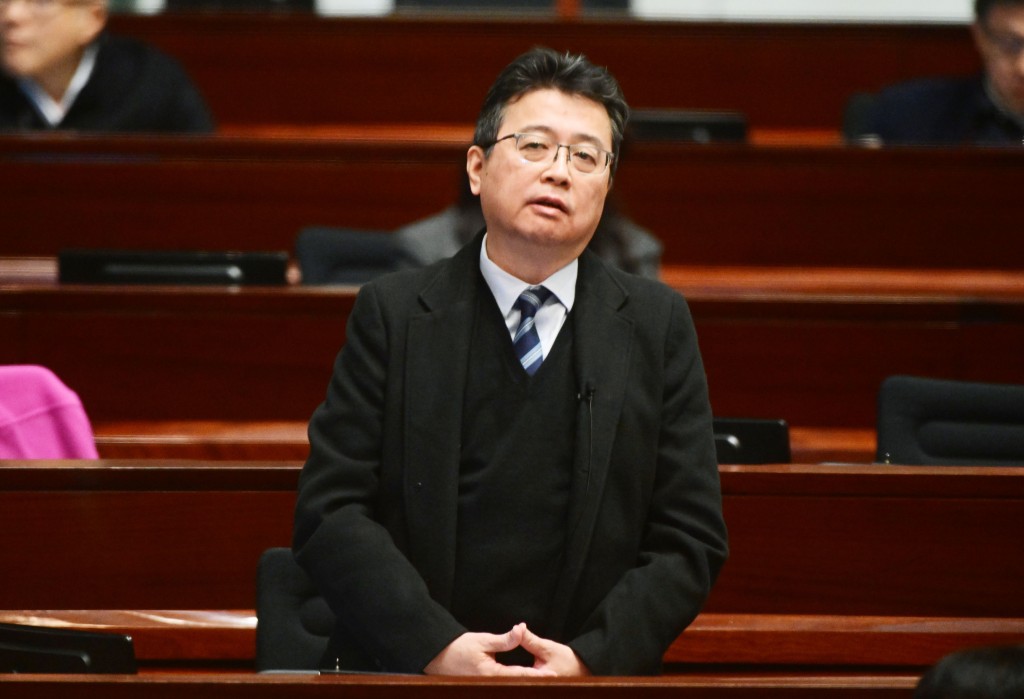 選委界劉智鵬。