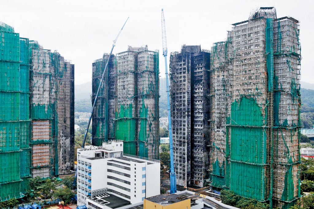 宏福苑五級大火發生至今超過一個月，燒毀7幢大廈逾千個單位。