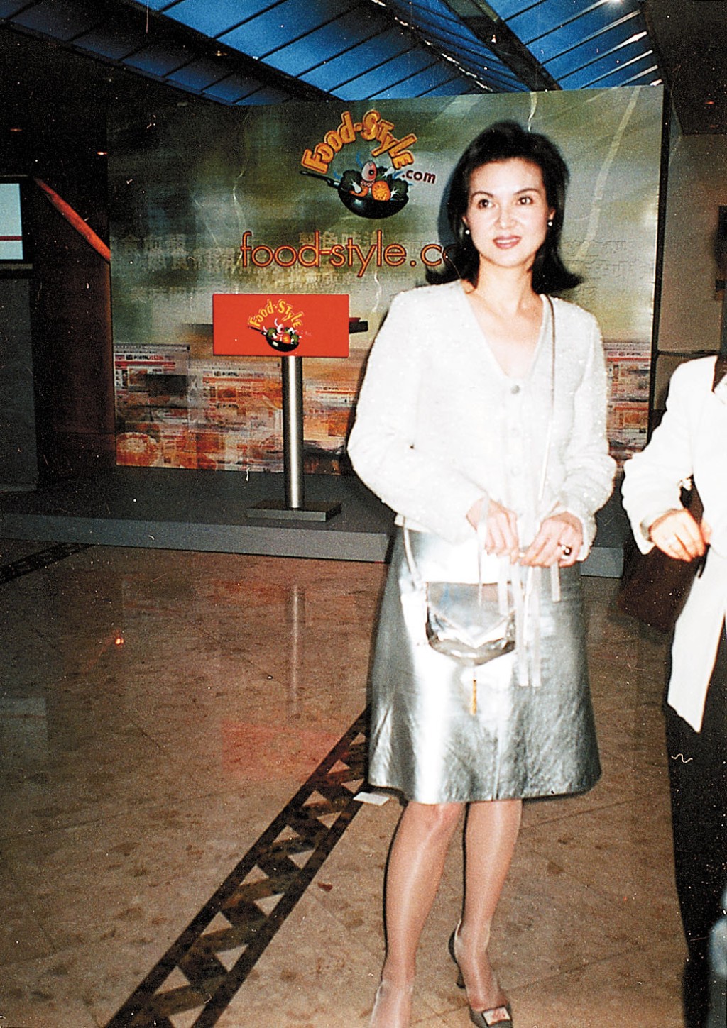 童星出身的謝玲玲曾言不少電影及電視劇，更憑《婉君表妹》奪第4屆金馬獎最佳童星獎。