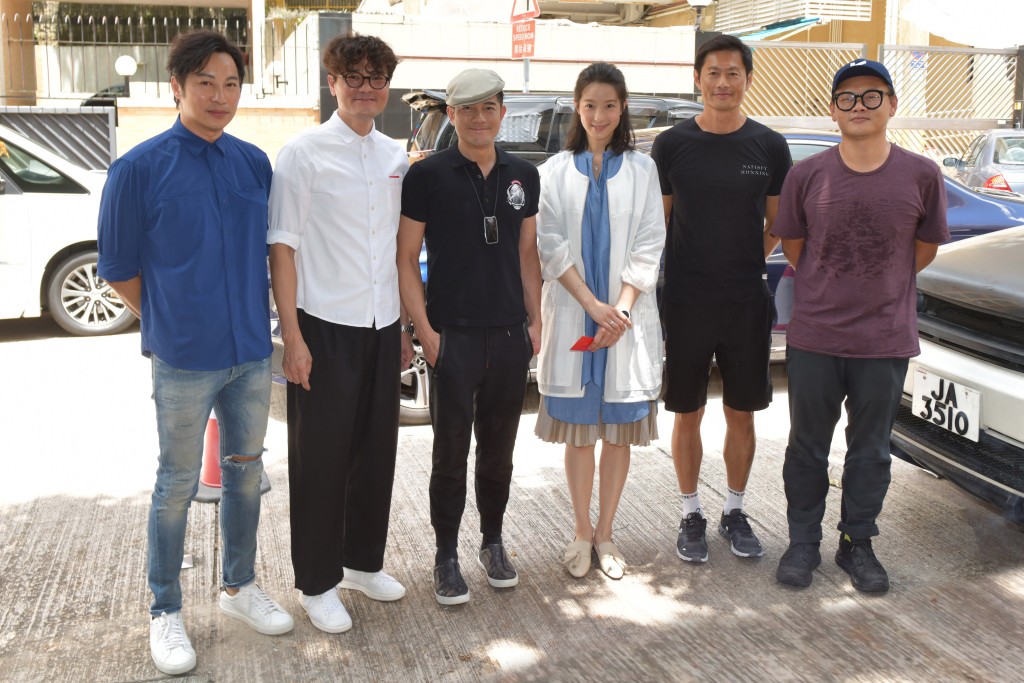 今日城城與林家棟、譚耀文、白只、賴雅妍在何文田開工。