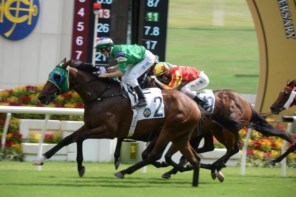 今日第二場潘頓策騎「超好日子」贏馬。