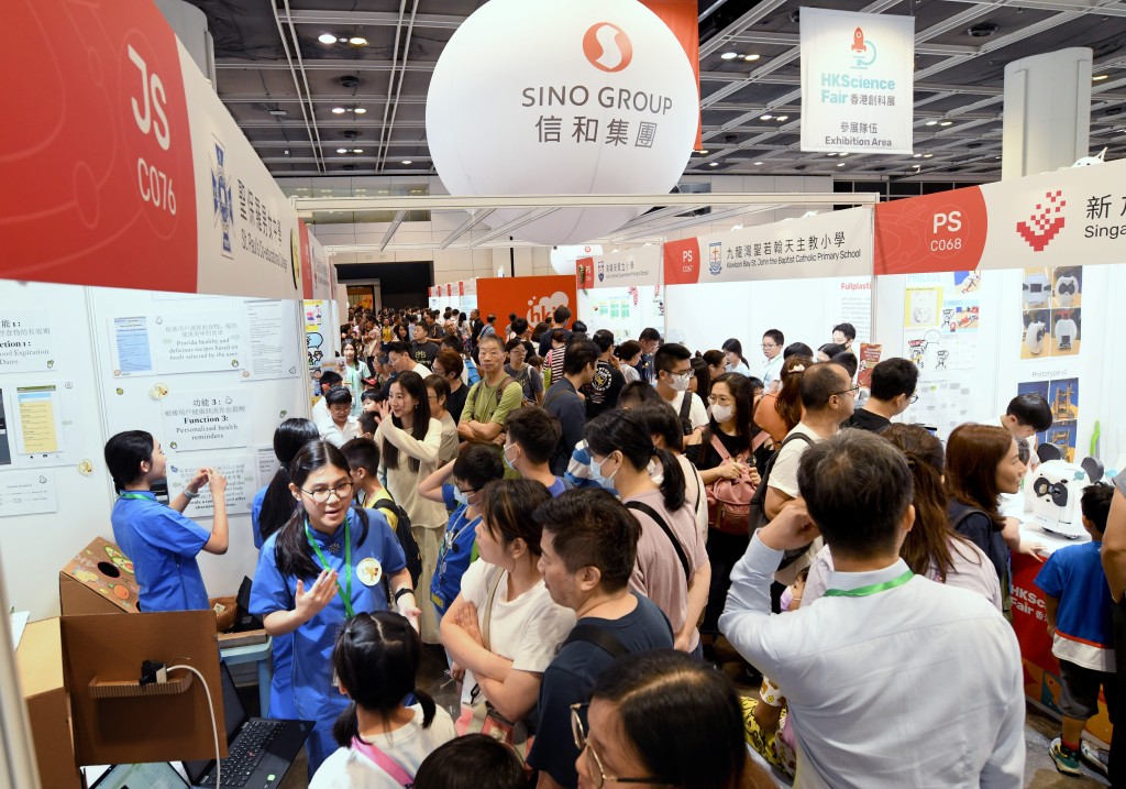 創科展一連兩日在香港會議展覽中心舉行，吸引逾5.8萬人次入場，打破歷屆紀錄。 