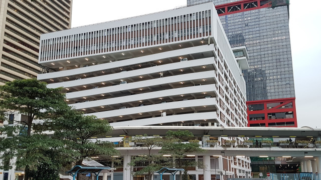 政府停車場今年下半年逐步徵收電動車充電費。資料圖片