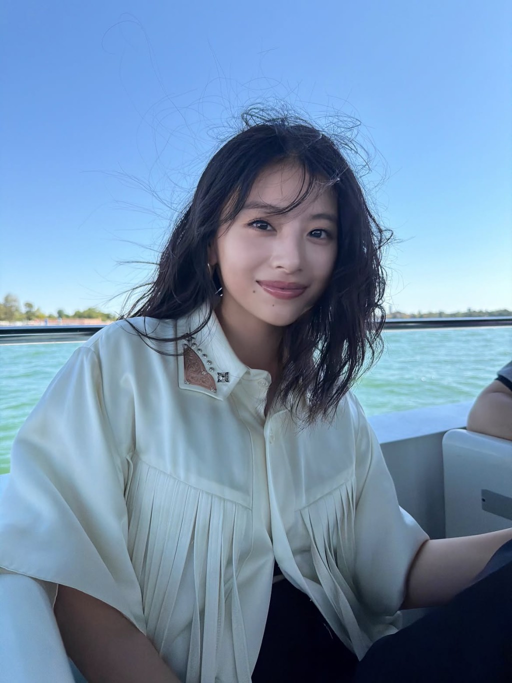 出口夏希是其中一位女主角。 出口夏希是其中一位女主角。