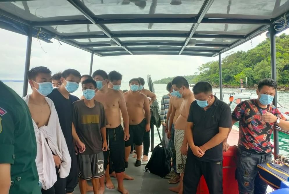 船只共搭载41名中国公民，其中30人获救，11人遇难。