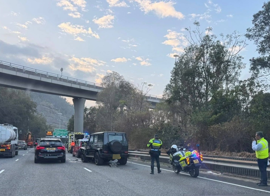 fb馬路的事 (即時交通資訊台)圖片