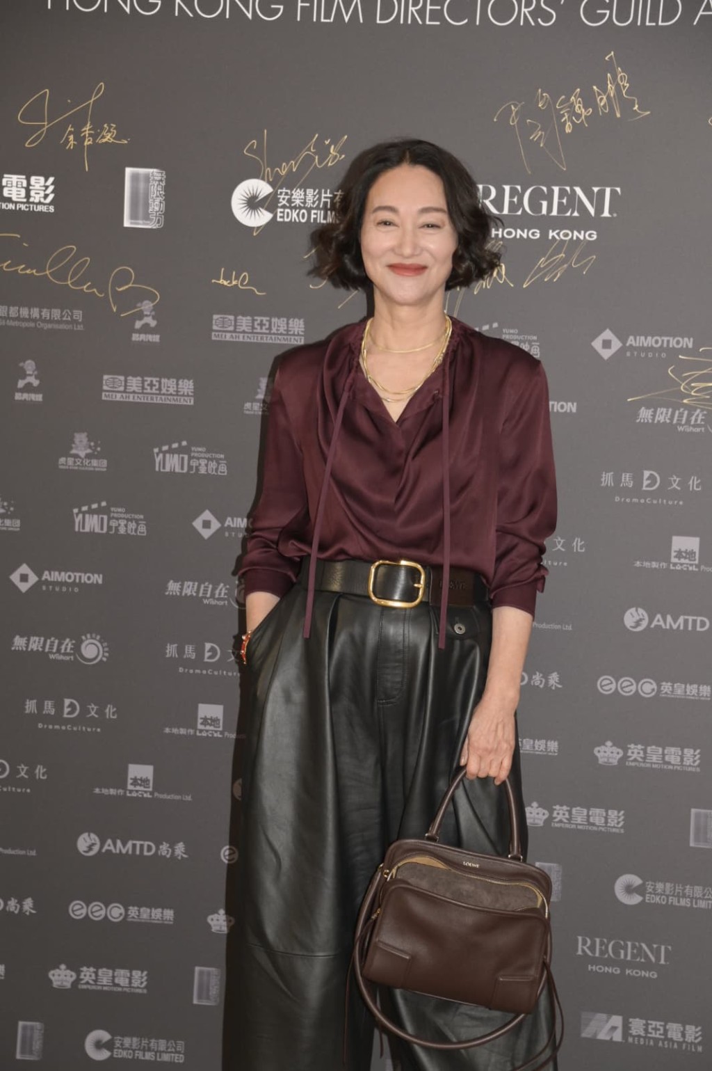 惠英红特意请假回港撑场。 惠英红特意请假回港撑场。