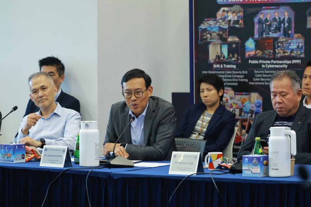 「智慧警政顧問小組」第七次會議，深入探討智能無人集群技術的應用與發展。