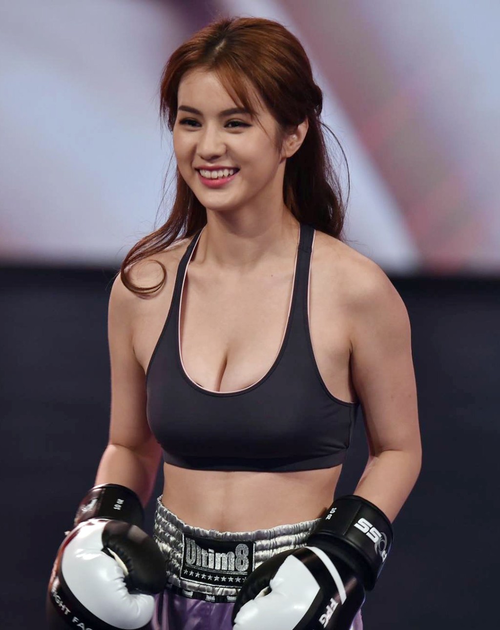 鄧月平參加ViuTV節目《美選 D.n.A》。