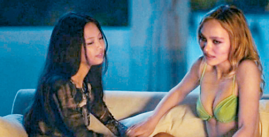 ■Jennie跟Lily-Rose表示、将取代她唱Lily的歌。
