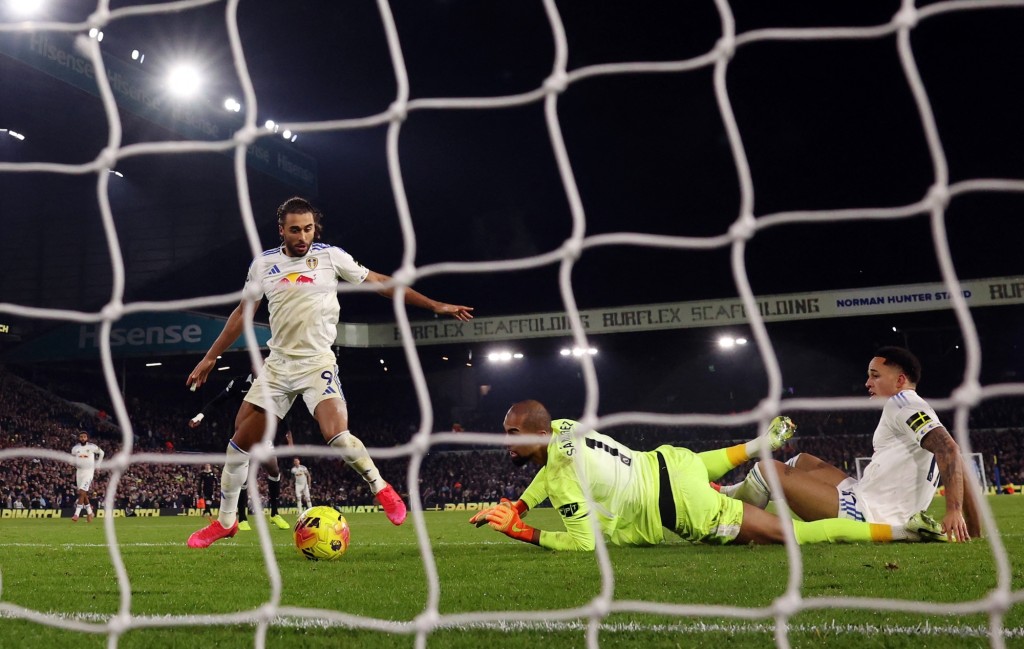 艾達拉比奧約犯錯，最終卡維特利雲輕鬆為列斯聯射成3：1。路透社