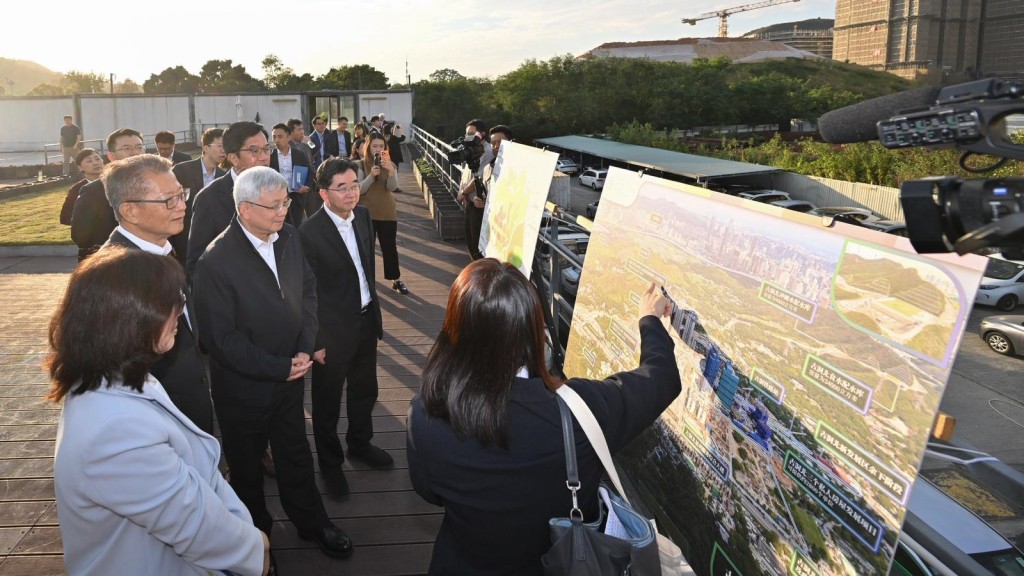 中央宣講團實地調研北部都會區 參觀河套香港園區與進駐科企交流
