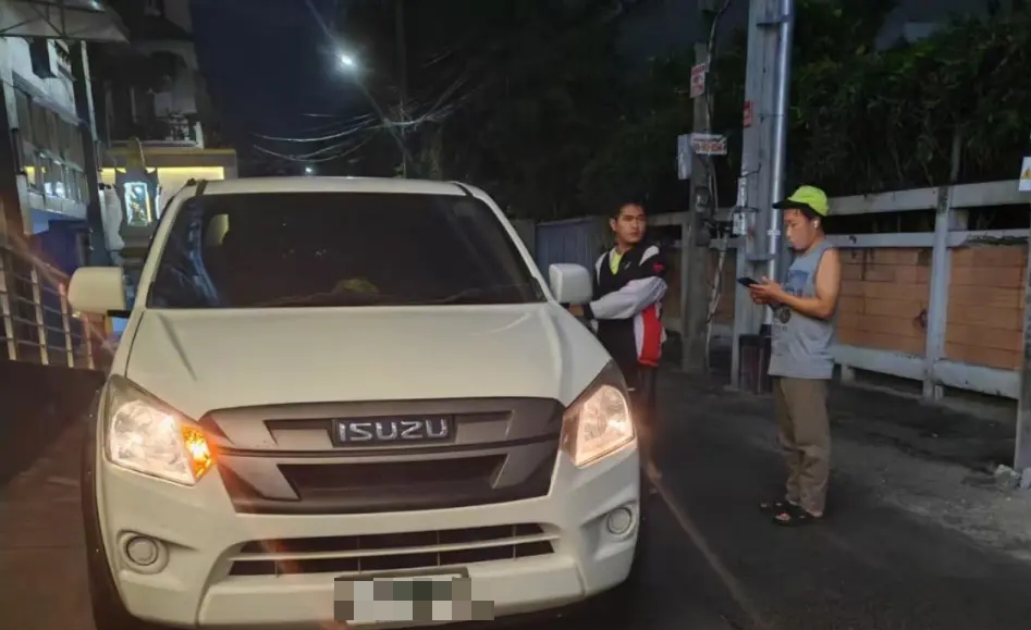 涉事車輛和司機。 極目新聞