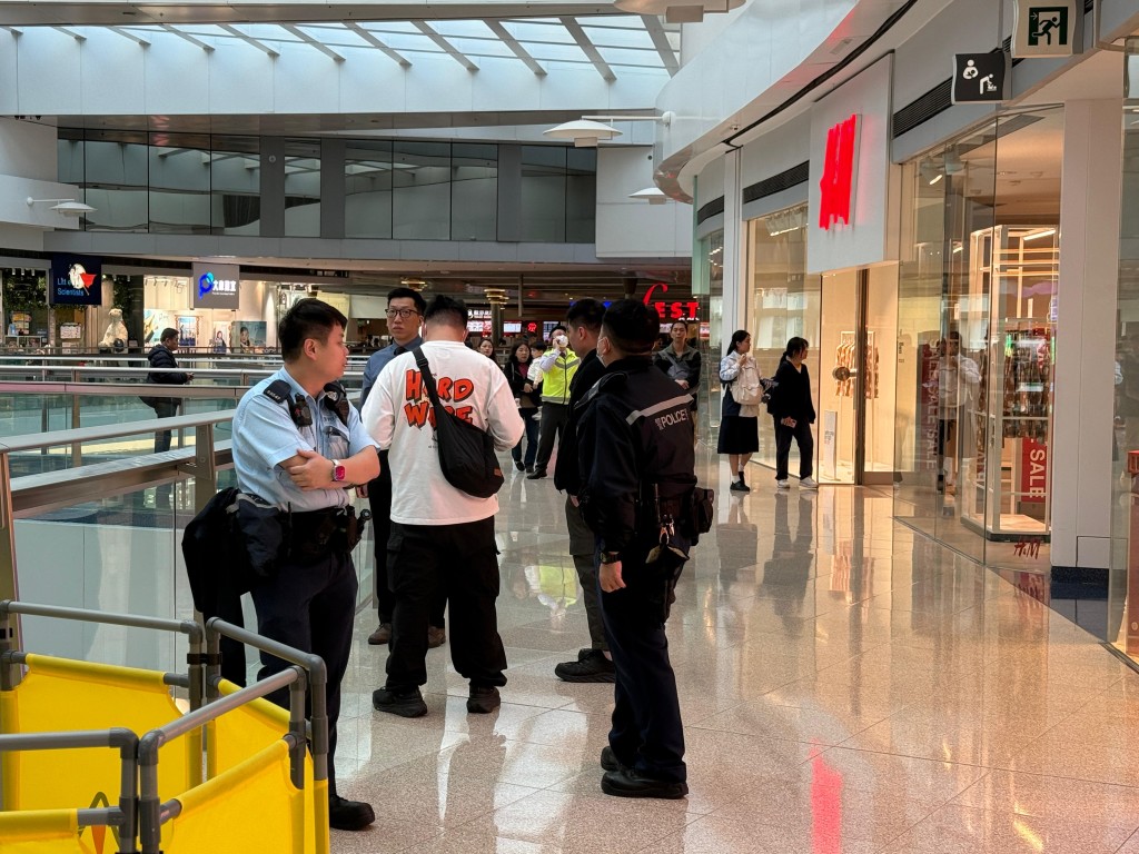 警員在場調查。