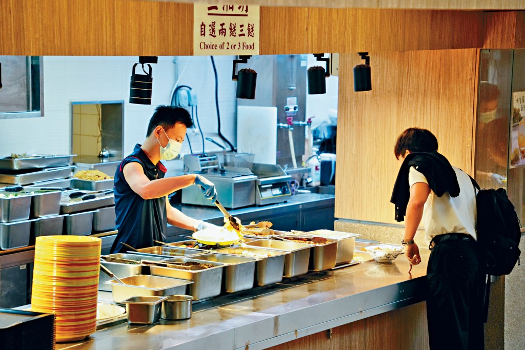 審計署發表報告，指中大校園內33間餐廳全沒有領取食物業牌照。