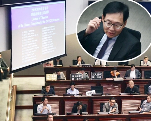 民主派互相提名角逐主席,結果,一共產生23名主席候選人。小圖為陳健波。