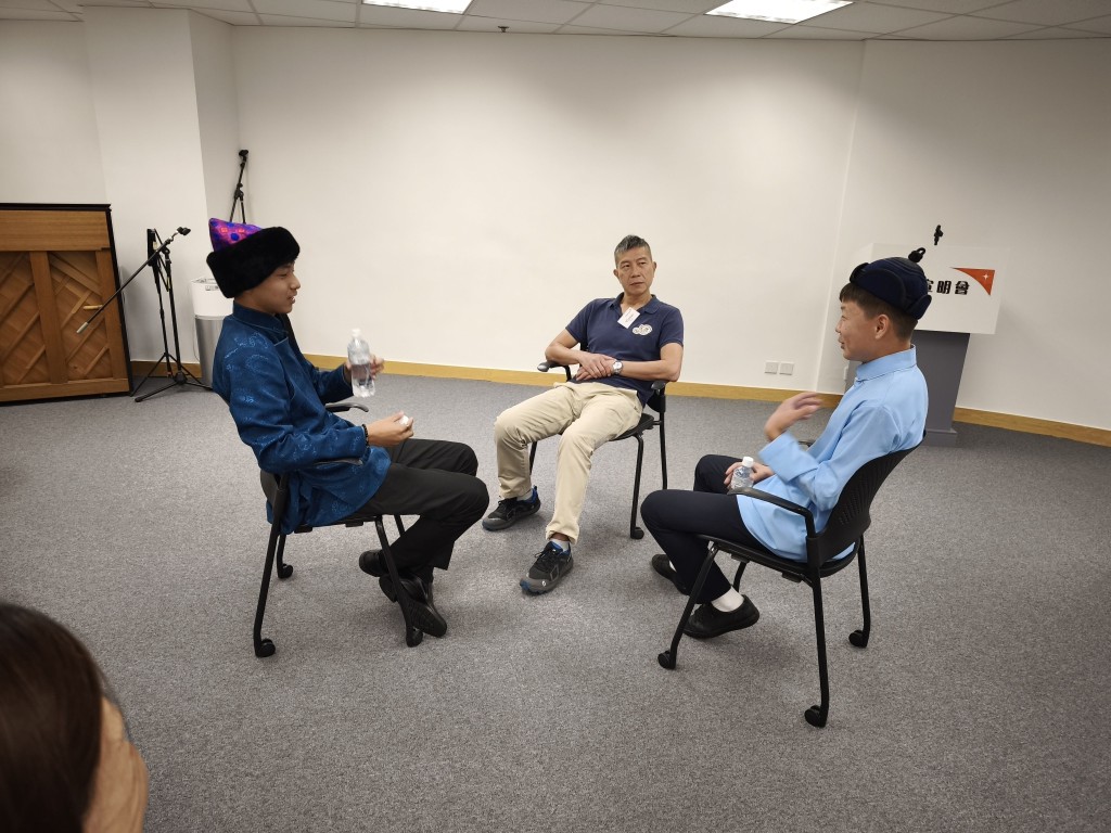 張力耘指,每一個孩子都應該享有健康快樂成長的權利。 張力耘指,每一個孩子都應該享有健康快樂成長的權利。