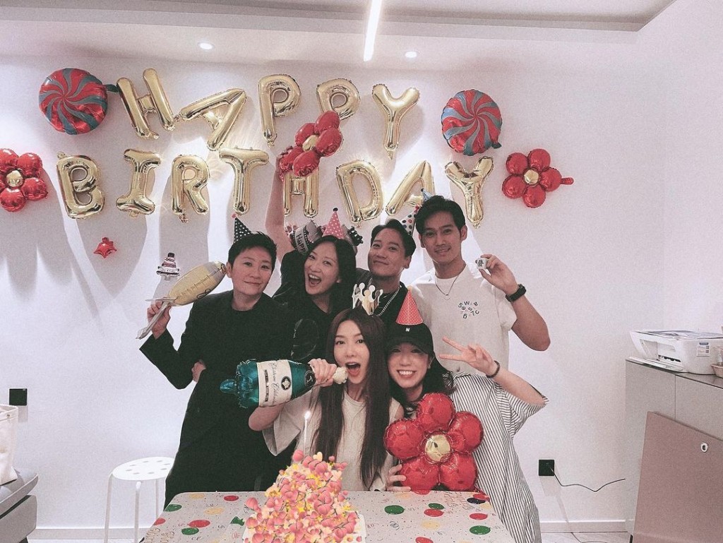 Fiona生日月庆祝至今。