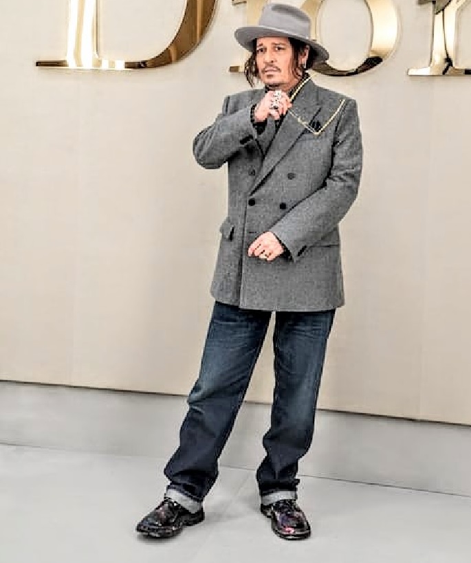 尊尼特普經歷家暴誹謗案風波後，仍獲代言品牌量重，邀請他出席時裝騷。
