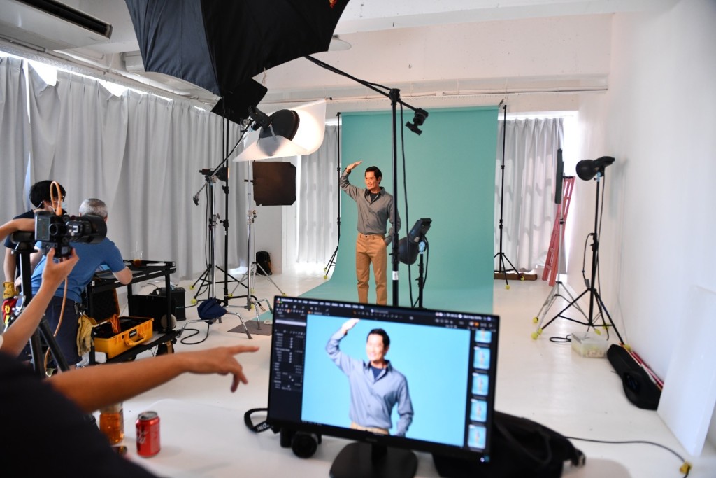 黃德斌擺甫士時,依然滲出「KK」味道。