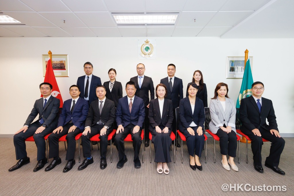 黃埔海關代表團到訪香港海關。海關FB 黃埔海關代表團到訪香港海關。海關FB