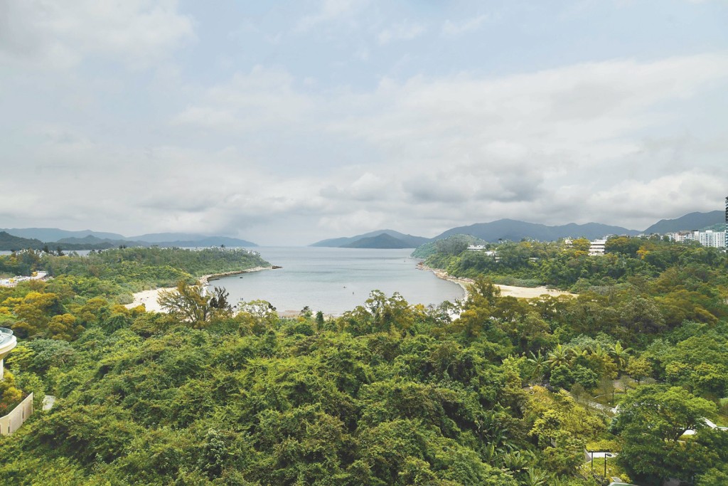 單位景觀一流,享有綠林景及海星灣海景。