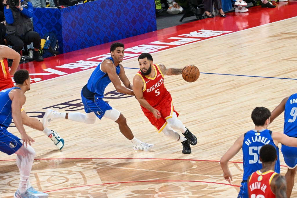 NBA中國賽火箭vs獨行俠G1。魏國謙攝