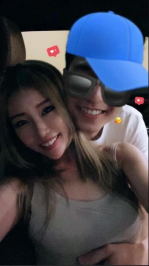 Charlotte不時分享與「神秘男友」的合照。