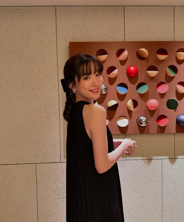 永野芽郁雖然清純形象盡毀，但她仍未放棄演藝事業。