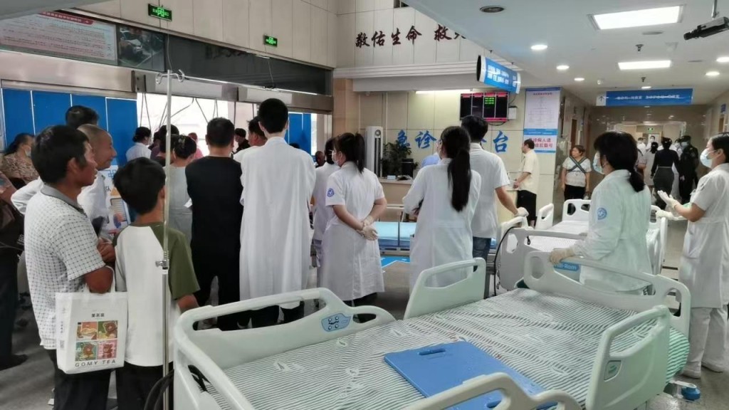 當地醫院急症室迫爆。
