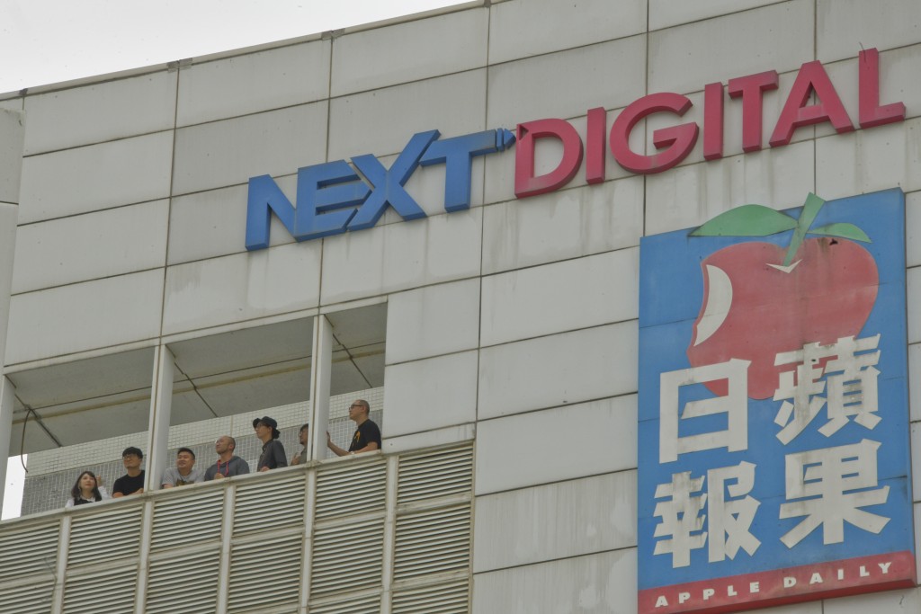 特區政府、監管機構和商界將繼續共同努力，確保香港持續奉行享譽國際的良好企業文化及公司管治標準。