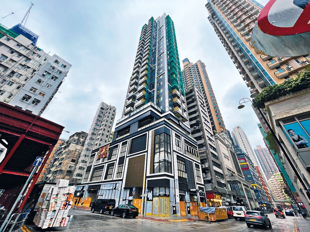 映居合共提供122伙，全屬睡房連書房間隔，預計關鍵日期為今年10月31日。