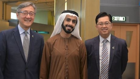 Al Maktoum去年訪港參觀數碼港。