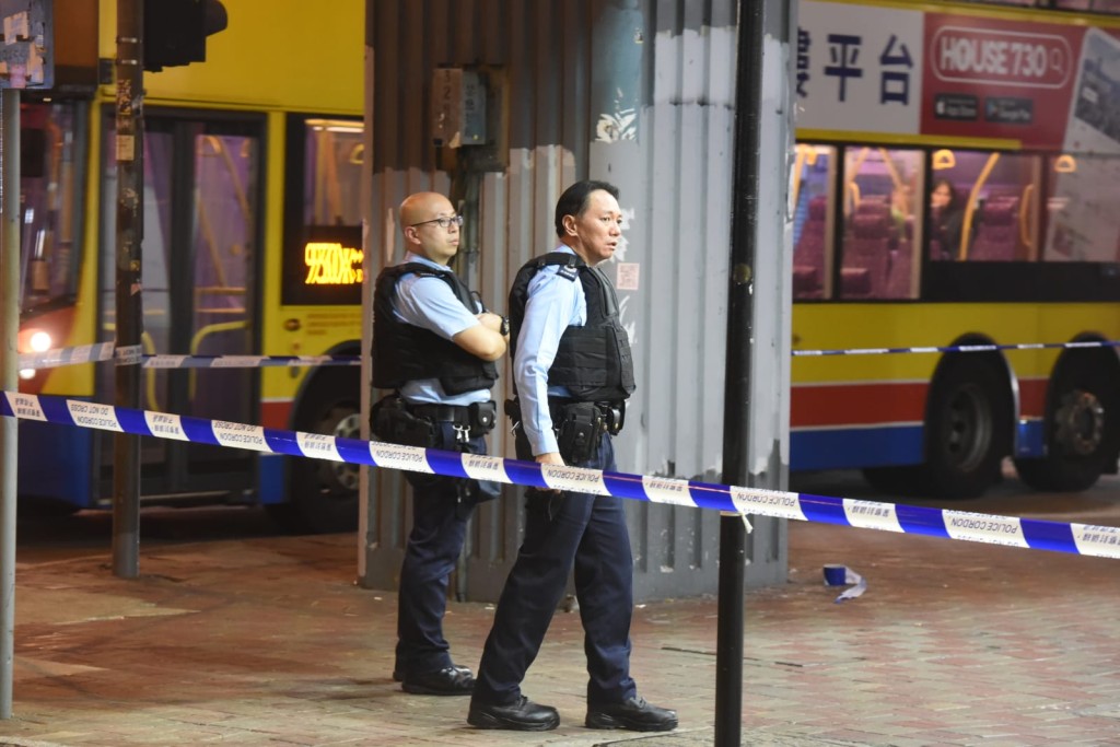 警員封鎖現場。