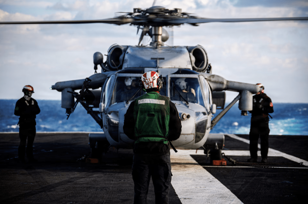 彭博社周二（24日）報導指出，這宗意外不僅令美軍在中東的威懾力受挫，更揭示了這艘「史上最貴軍艦」長期存在的技術與保養漏洞。路透社