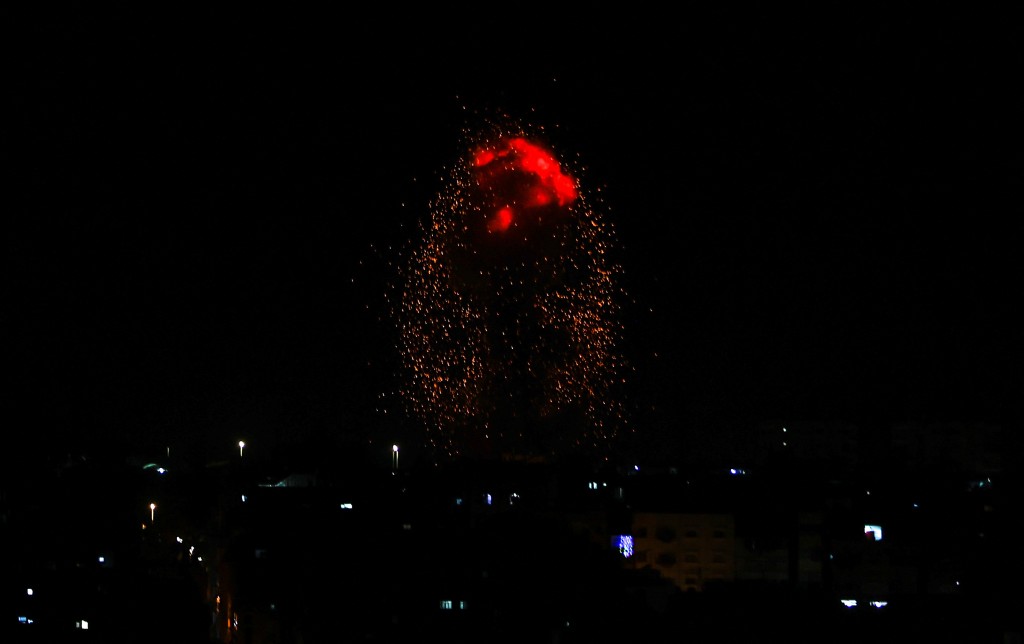以色列南部遭到来自加沙地带的火箭炮袭击。路透社