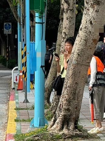 有抖音直播主在台灣拍攝小學生情況,引起關注。FB@Mingyin Hsu 有抖音直播主在台灣拍攝小學生情況,引起關注。FB@Mingyin Hsu