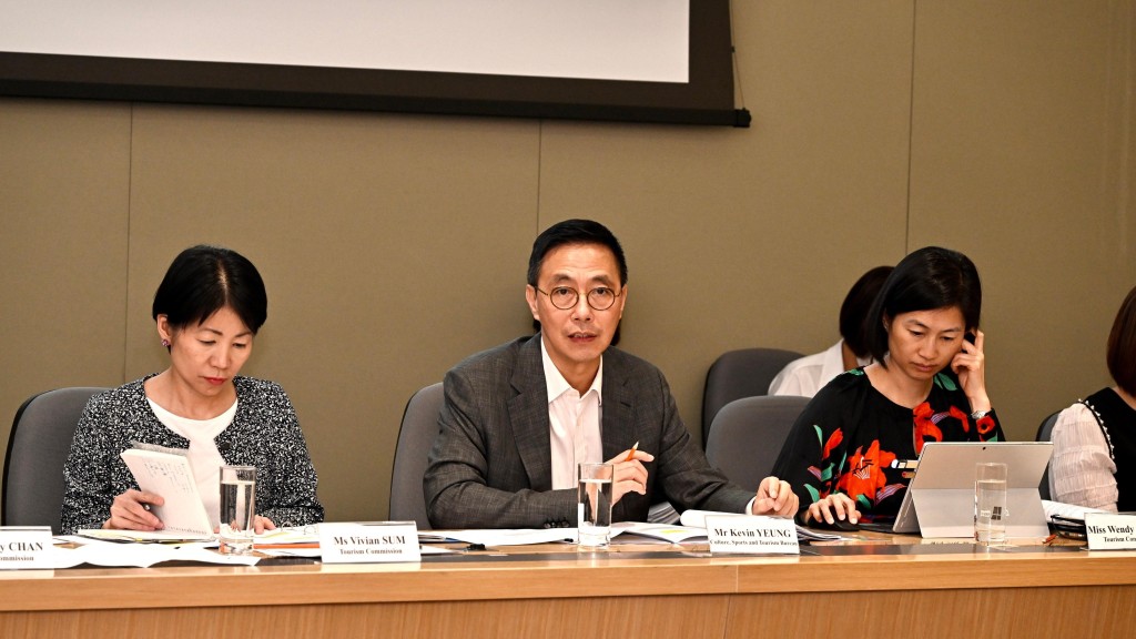 文體旅局今日召開會議,統籌國慶黃金周接待訪港旅客的預備工作。政府新聞處