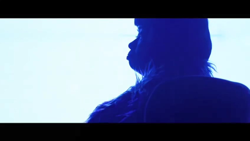 薛影仪公开7秒的新歌MV预告片。