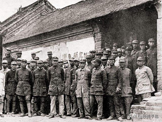 八路軍冀中軍區士兵。