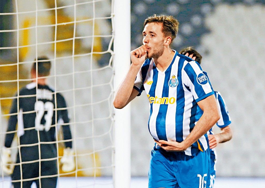 曼城死線日成功羅致尼高干沙利斯。