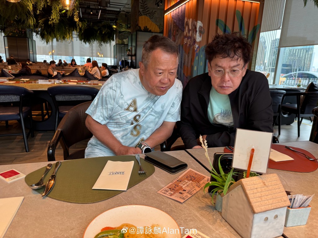 譚詠麟與曾志偉有著數十年真正友誼。 譚詠麟與曾志偉有著數十年真正友誼。